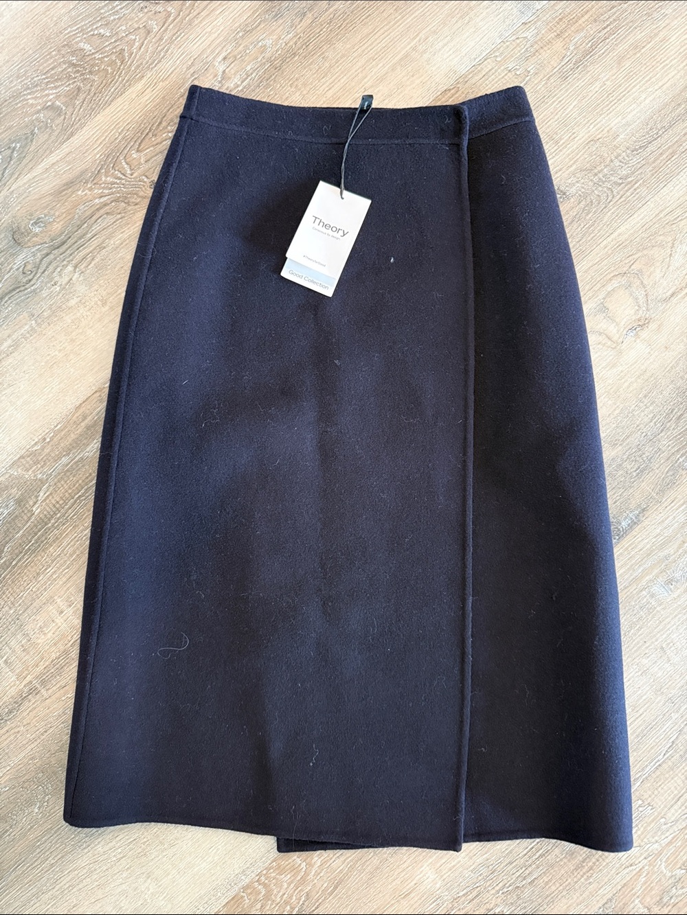 NWT Theory Navy Wool cashmere Blend Pencil Skirt sz 2